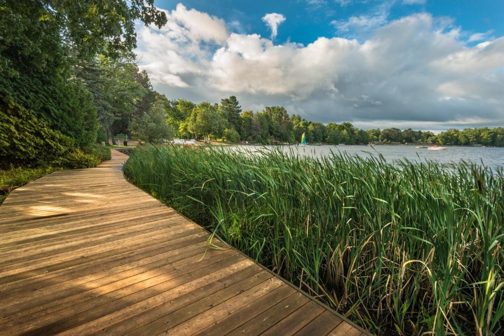 Hotel Taboo Muskoka Gravenhurst Zewnętrze zdjęcie