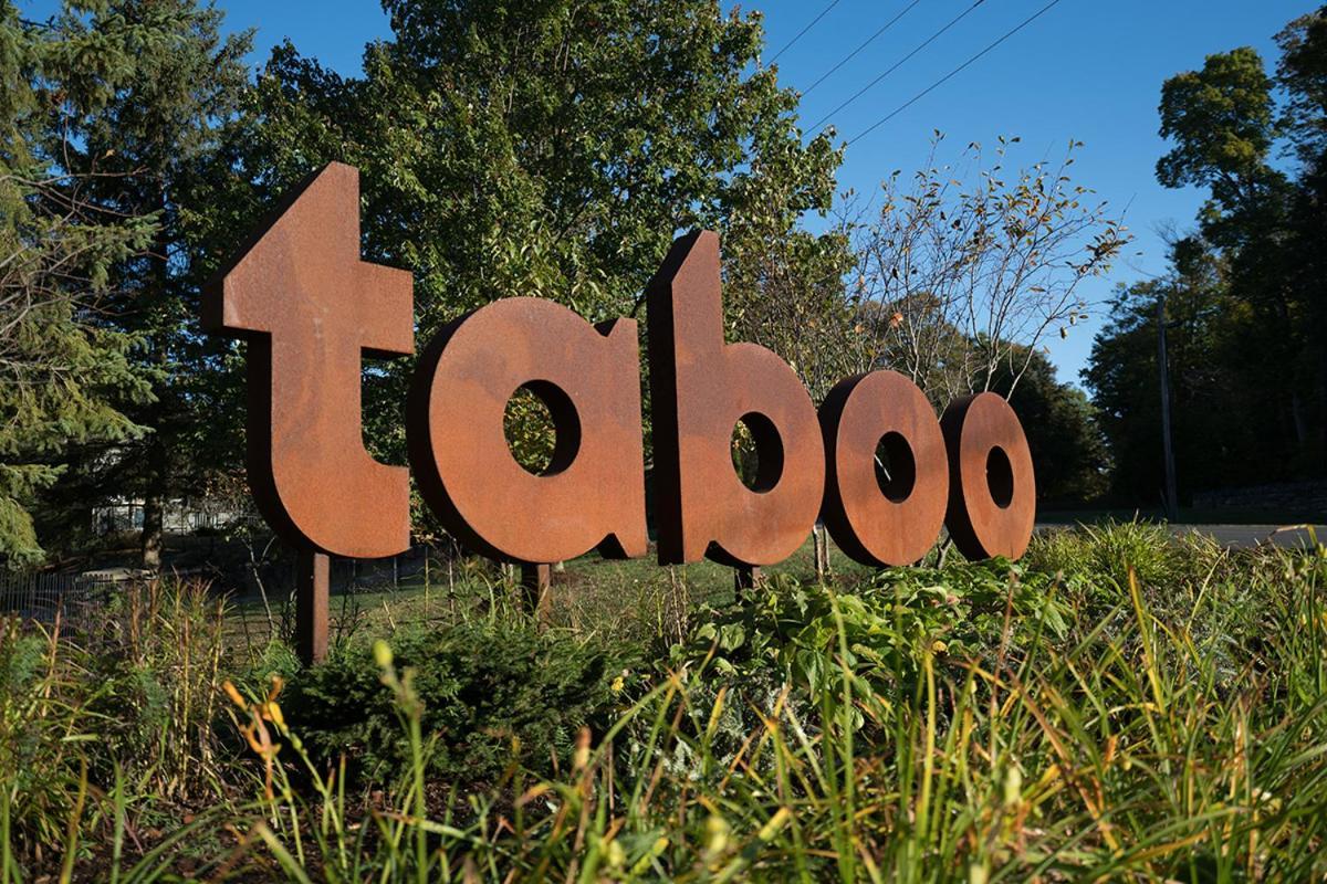 Hotel Taboo Muskoka Gravenhurst Zewnętrze zdjęcie